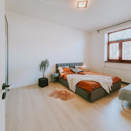 Priestranny Apartman V Centre コシツェ エクステリア 写真