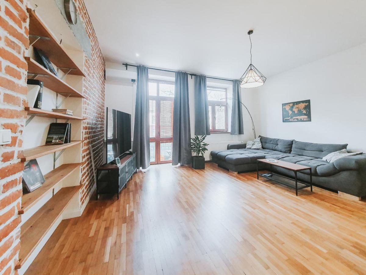 Priestranny Apartman V Centre コシツェ エクステリア 写真